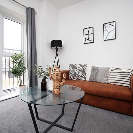 Beachview By Mia Living Close To Beach, Free Parking, Modern 2 Bedroom Apartment Barry Ngoại thất bức ảnh